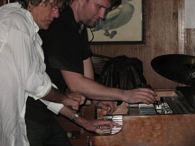 Mike Mangan playing a duet with Keith Emerson on Mike's Hammond Organ in Los Angeles